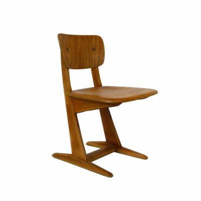 VS school chair
